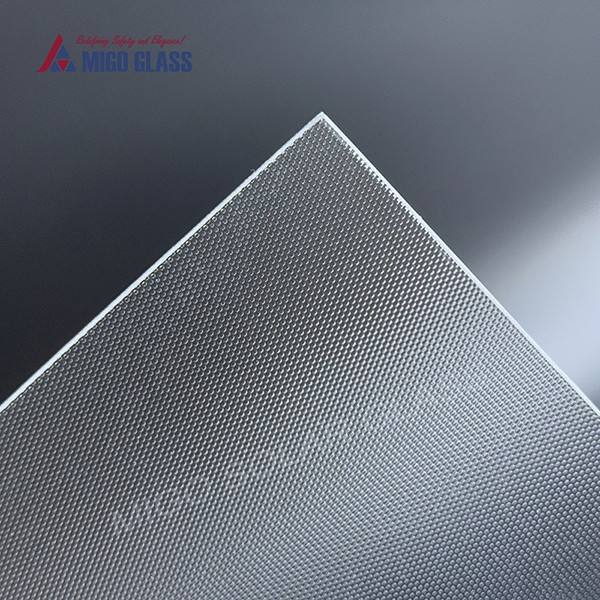 Sertleştirilmiş güneş camı